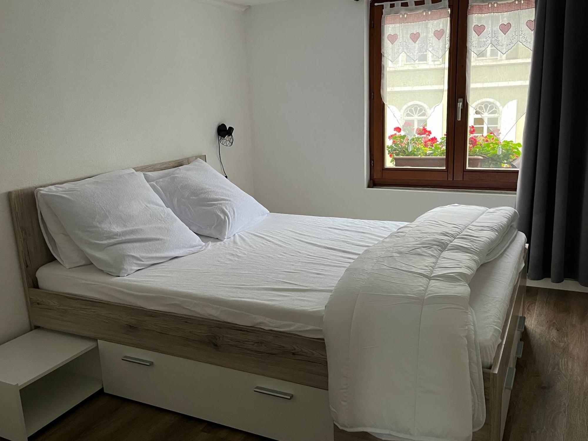 Appartement proche frontières Village-Neuf Extérieur photo